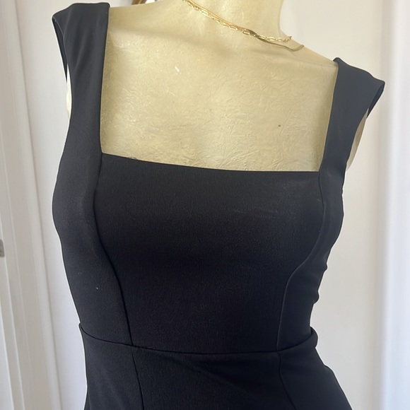 Show Me Your MuMu Elegant Black Sleeveless Dress - Picture 2 of 5